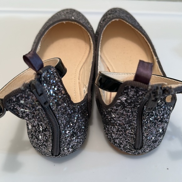 GAP KIDS Girls glitter flats size 1 - Picture 2 of 4